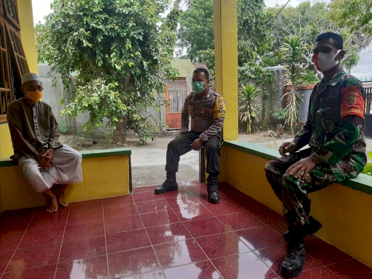 Bhabinkamtibmas Bersama Babinsa Kelurahan Lasiana Imbau  Masyarakat Agar Rayakan Idul Fitri 1441 H dan Salat Ied di Rumah