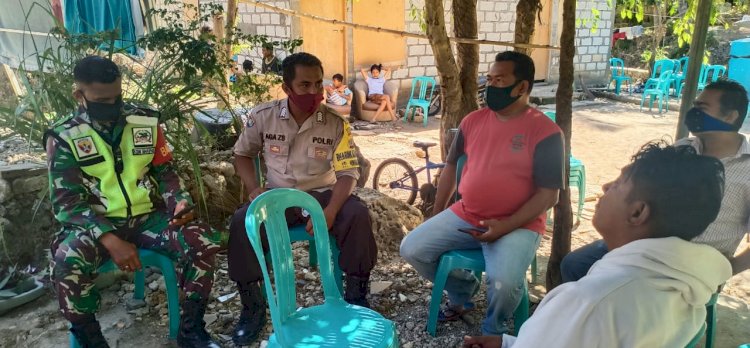 Warga Meninggal Ditengah Covid-19, Bhabinkamtibmas Kelurahan Nunbaun Sabu Himbau Pelayat Atur Jarak