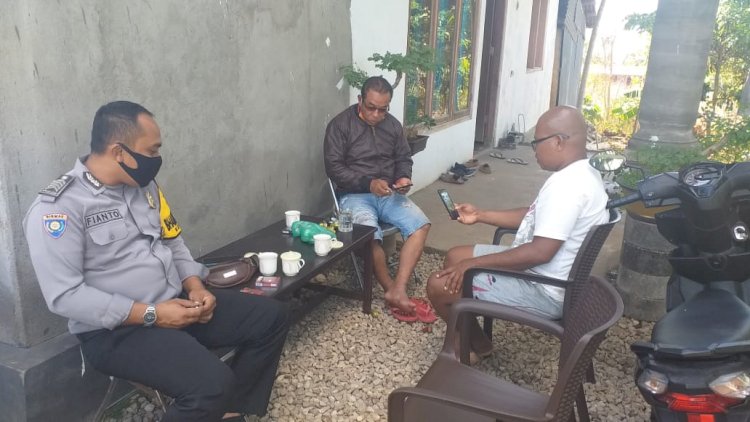 Dukung New Normal, Bhabinkamtibmas Kelurahan TDM Berikan Himbauan ke masyarakat