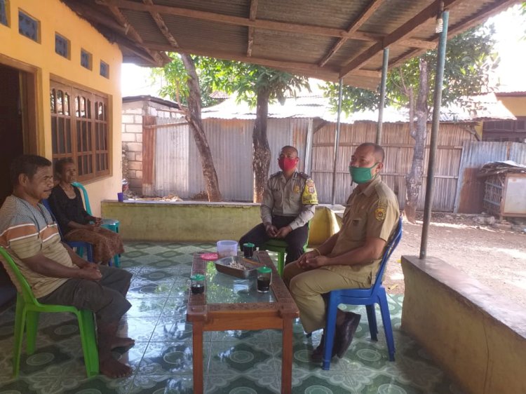 Bhabinkamtibmas Naikolan Dialogis Kamtibmas Himbau Warga Perhatikan Situasi Kamtibmas Di Tengah Pandemi Covid 19