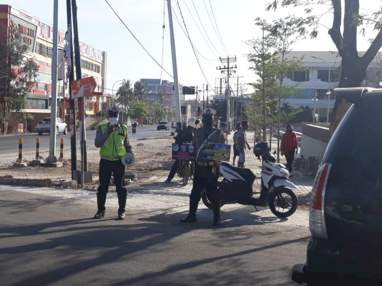 Disela – sela Gatur Pagi,ini yang dilakukan Unit Dikyasa Satuan  Lalulintas Polres Kupang Kota.