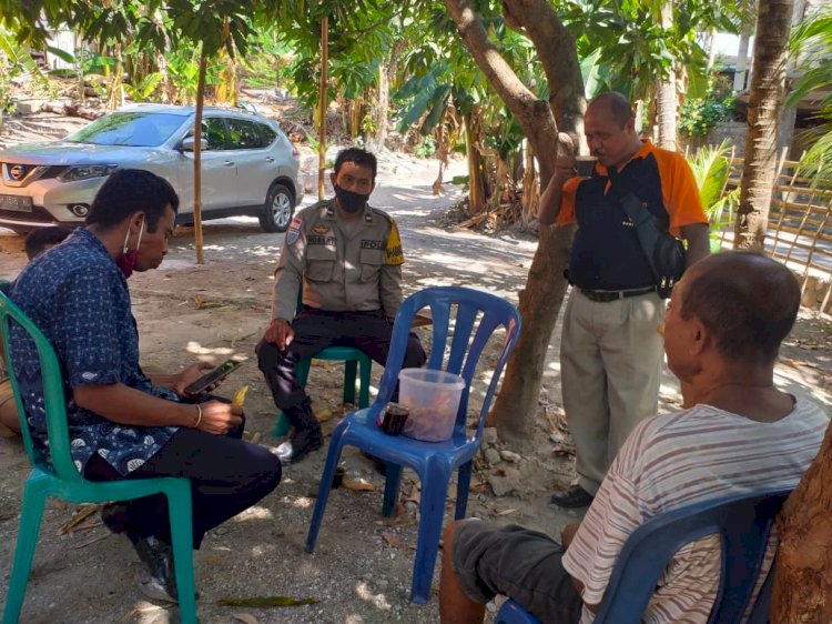 Bhabinkamtibmas Polsek Oebobo Himbau Warga untuk Patuhi Protokol Kesehatan