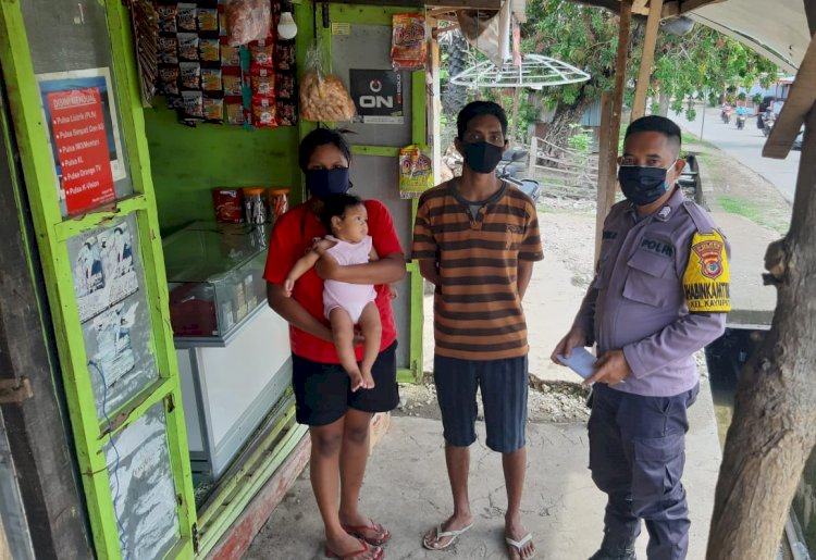 Jelang Natal, Bhabinkamtibmas Kelurahan Kayu Putih Laksanakan Sambang Dan Patroli Dialogis Himbaun Taati Protokol Kesehatan
