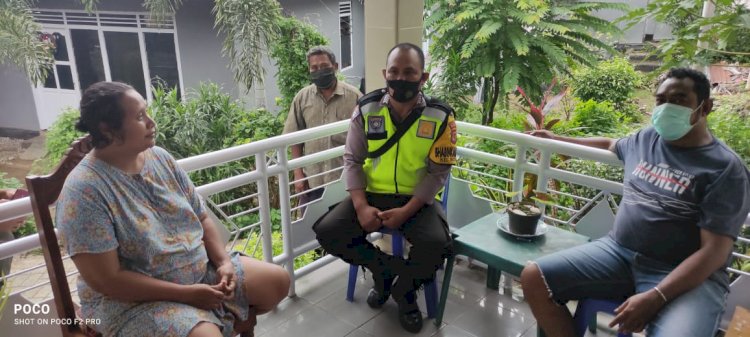 Tetap Himbau Terkait Protokol Kesehatan, Bhabinkamtibmas Kelurahan Nunleu Sambangi Warga Binaan