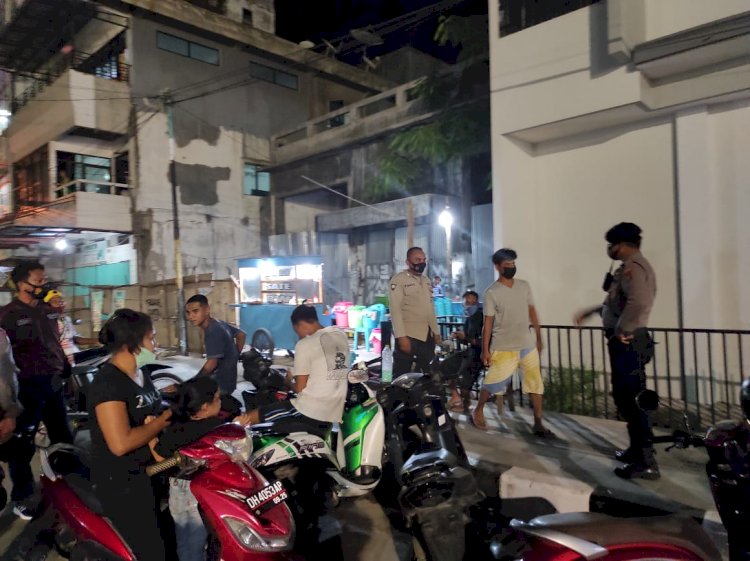 Personel Polsek Oebobo Polres Kupang Kota Laksanakan Operasi Yustisi Penertiban Protokol Kesehatan
