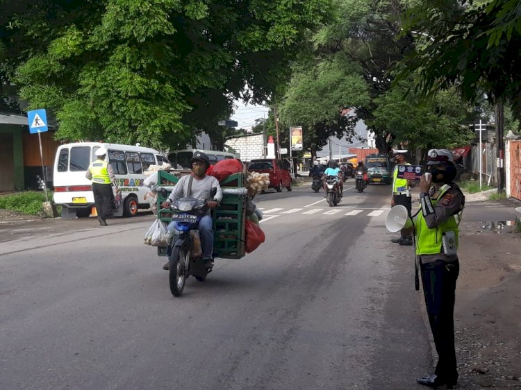 Tingkatkan Kesadaran Berlalu Lintas, Satlantas Polres Kupang Kota Himbau Pengendara Taati Protokol Kesehatan dan Aturan Berlalulintas