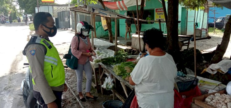 Cegah Penyebaran Covid-19, Bhabinkamtibmas Kelurahan Bello Laksanakan Sambang Warga Binaannya