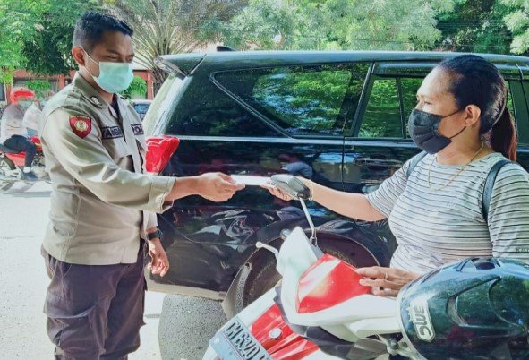 Laksanakan Binkamsa Sat Binmas Polres Kupang Kota Himbau Taati Protokol Kesehatan