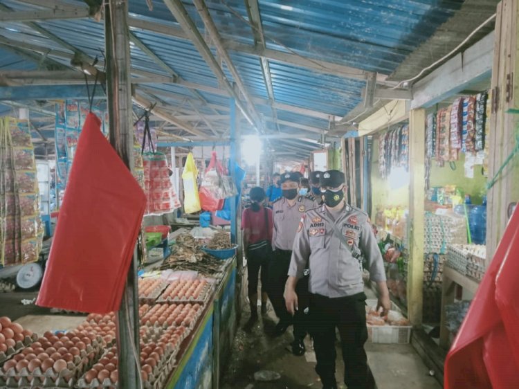 Perketat Protokol Kesehatan, Personil Polres Kupang Kota Bersama Instansi Pemerintah Lakukan Pengawasan di Pasar Tradisional