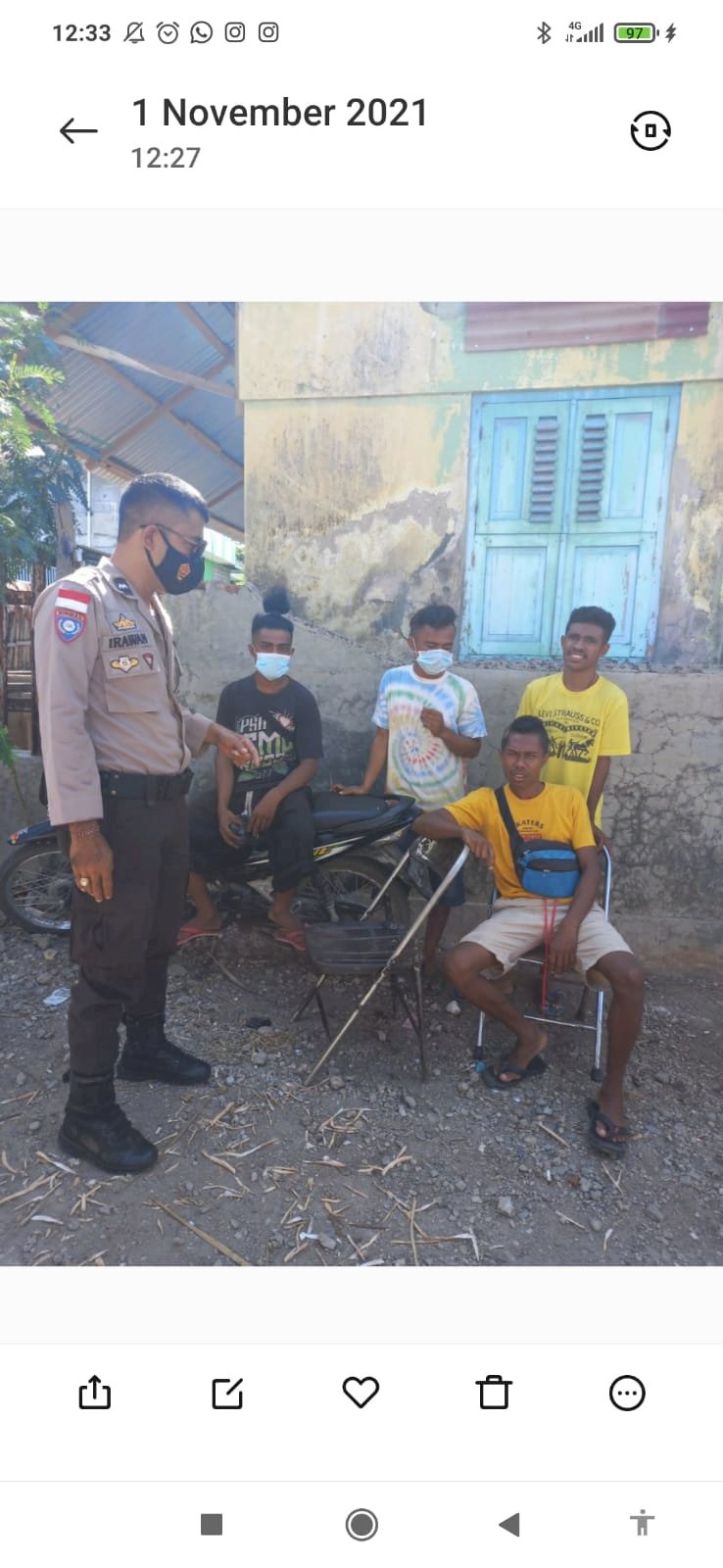 Sambang Dan Patroli Dialogis Bhabinkamtibmas Kelurahan Bonopoi Himbaun Patuhi Protokol Kesehatan
