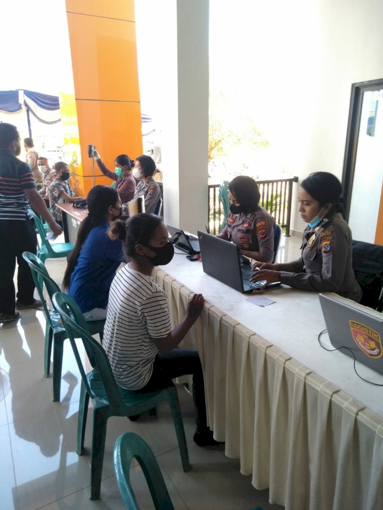 Polres Kupang Kota kembali Mengelar Vaksinasi Di Kampus IAKN Kupang, Sebagai Upaya Percepatan Vaksinasi Covid-19 Bagi Masyarakat Kota Kupang