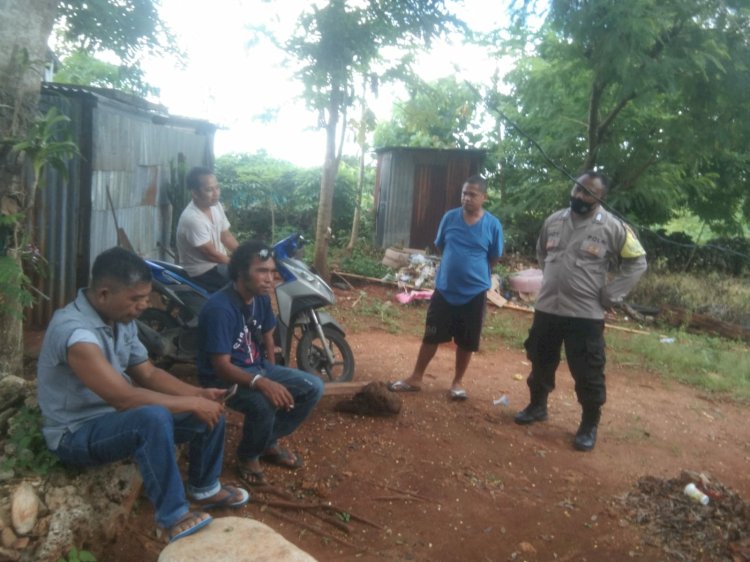 Ajak Warga Taat Protokol Kesehatan, Bhabinkamtibmas Kelurahan Fatukoa Himbau Warga Binaan
