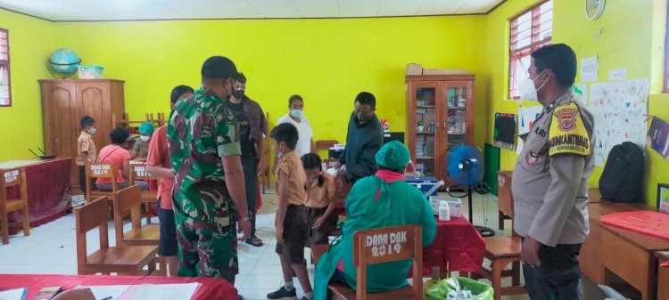 Giat Vaksin, Babinkamtibmas Polres Kupang Kota Laksanakan Pam Dan Monitoring