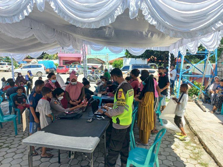 Pastikan Giat Vaksinasi Aman Babinkamtibmas Polres Kupang Kota Laksanakan Pam Dan Monitoring