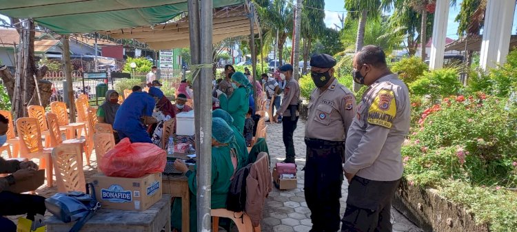 Pastikan Giat Vaksinasi Aman Babinkamtibmas Polres Kupang Kota Laksanakan Pam Dan Monitoring