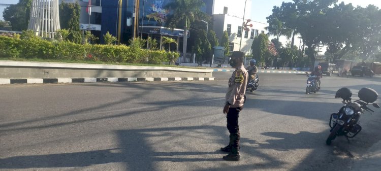 Rutin, Personil Polresta Kupang Kota Laksanakan 'Strong Point' Pagi