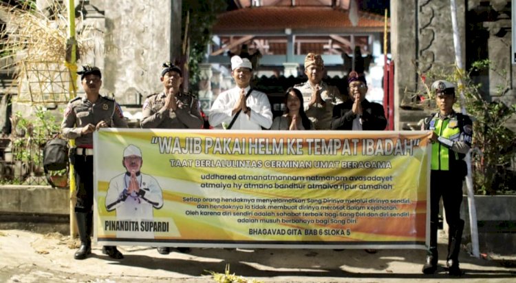 SATUAN LALU LINTAS POLRESTA KUPANG KOTA MELAKSANAKAN  HIMBAUAN TERTIB BERLALULINTAS DI TEMPAT IBADAH