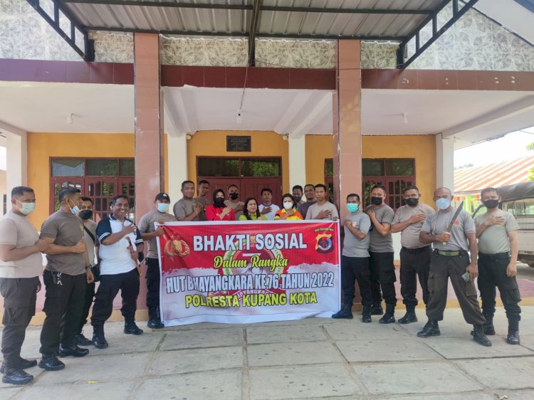 POLRESTA KUPANG KOTA GELAR BAKTI SOSIAL DI SEJUMLAH TEMPAT IBADAH, DALAM RANGKA HARI BHAYANGKARA KE-76