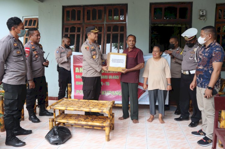 WAKAPOLRESTA KUPANG KOTA ANJANGSANA KE PURNAWIRAWAN DAN WARAKAWURI POLRESTA KUPANG KOTA.