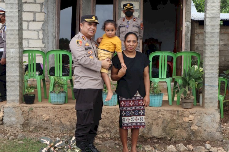 WAKAPOLRESTA KUPANG KOTA ANJANGSANA KE PURNAWIRAWAN DAN WARAKAWURI POLRESTA KUPANG KOTA.