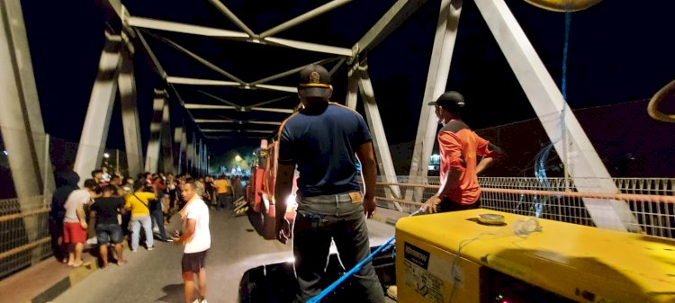 Kapolresta Kupang Kota Pimpin Penyelelamatan Imigran Afganistan Yang Coba Bunuh Diri.