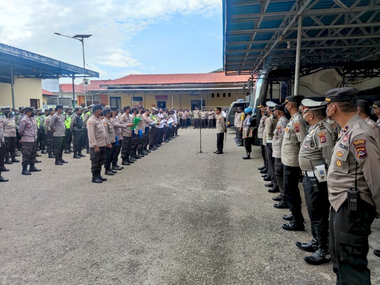 Kapolresta Kupang Kota Apreseasi Kerja Anggota.