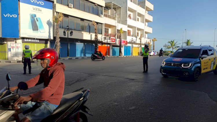 Sat Lantas Laksanakan Giat Kamsel tentang Tertib Lalin dan himbauan Covid-19.