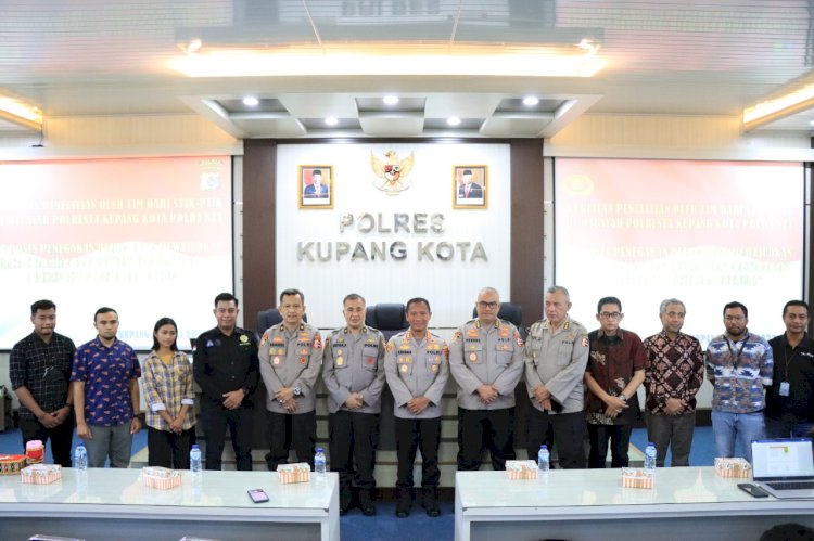 Kegiatan penelitian oleh tim STIK PTIK di wilayah Polresta Kupang Kota.