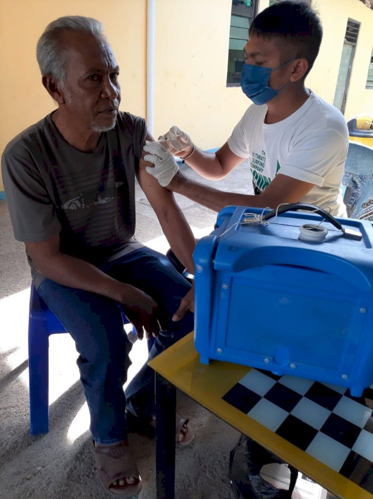 Klinik Polresta Kupang Kota Gencarkan Vaksinasi Booster.