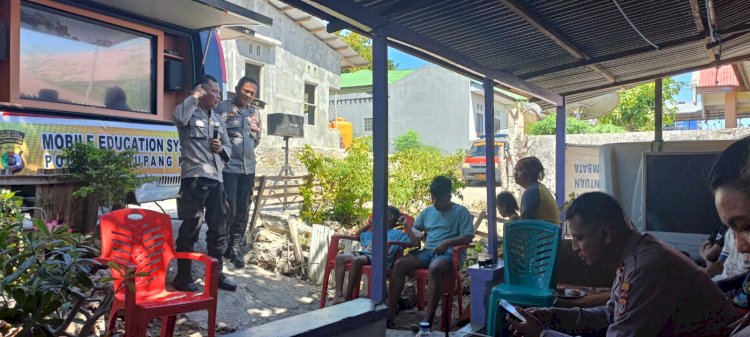 Satuan Binmas Polres Kupang Kota Laksanakan Giat Mobile Education System dan Pembinaan Pemolisian Masyarakat.