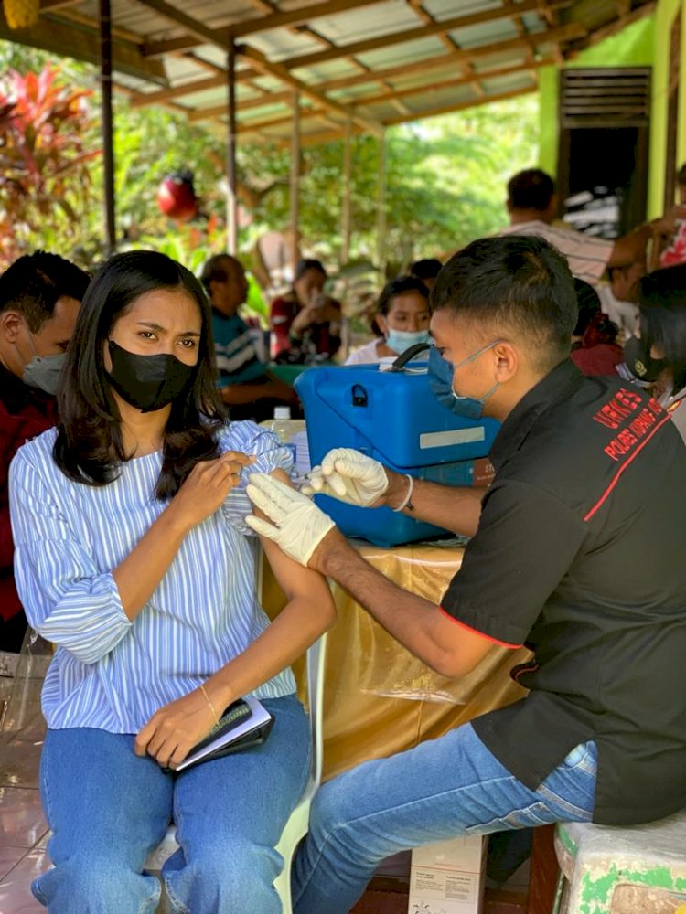 Klinik Polresta Kupang Kota Terus Gencarkan Vaksinasi Booster.