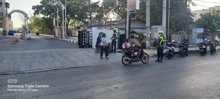 Polresta Kupang Kota Laksanakan Penertiban Kendaraan Bermotor di Depan Transmart