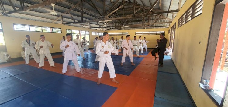 70 Personel Polresta Kupang Kota Laksanakan Ujian Bela Diri Syarat UKP