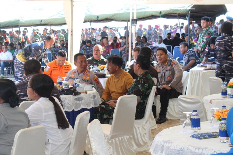 Kapolresta Kupang Kota Hadiri Gerakan Nasional Laut Bersih TNI AL di Pantai Pasir Panjang