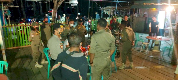 Polresta Kupang Kota Terus Laksanakan Patroli Bersama Terkait Himbauan Prokes