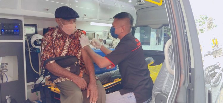 Klinik Polresta Kupang Kota Buka Layanan Vaksinasi di Kantor Pos Palapa