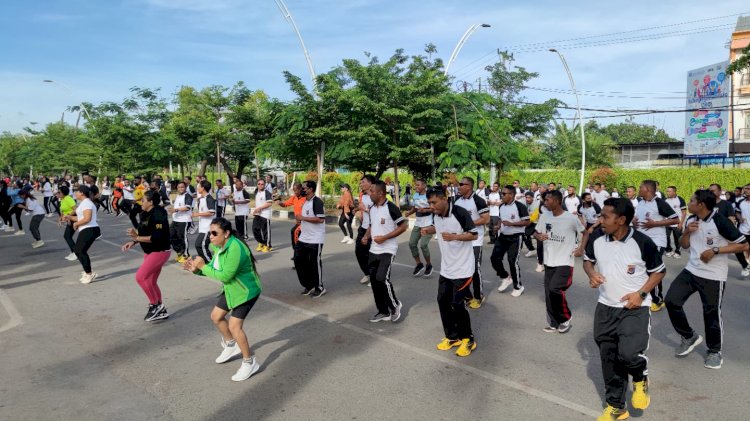 Jaga Stamina Dan Kebugaran Tubuh, Kapolresta Kupang Kota Ajak Anggotanya Olaraga Bersama