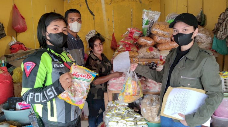 Jelang Nataru, Polresta Kupang Kota Laksanakan Operasi Pekat Sita Barang Kadaluarsa dipasar