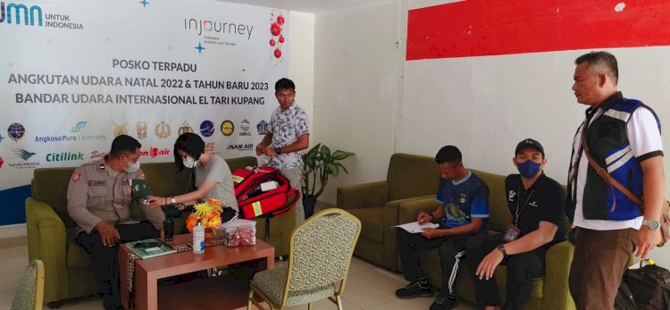 Dokes Polresta Kupang Kota Lakukan Pemeriksaan Kesehatan Terhadap Personel Pos Pam Operasi Lilin Turangga 2022