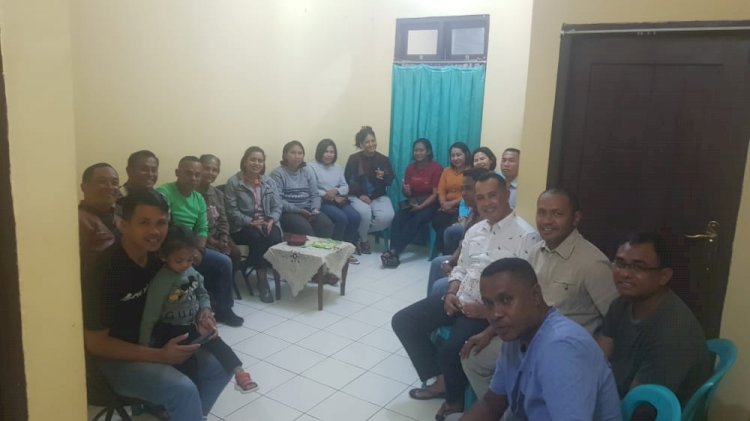 Kapolsek Kelapa Lima Memberi Saran Kamtibmas Saat Jumat Curhat