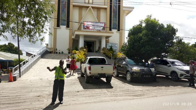 Polsek Maulafa Lakukan Monitoring Pelaksanaan Ibadah Minggu di Wilayah Hukumnya