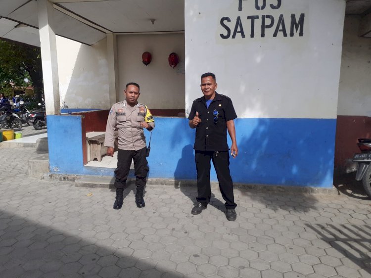 Sambangi Security Sekolah, Bhabinkamtibmas Kalurahan Naikoten 2 ini Sampaikan Pesan Kamtibmas