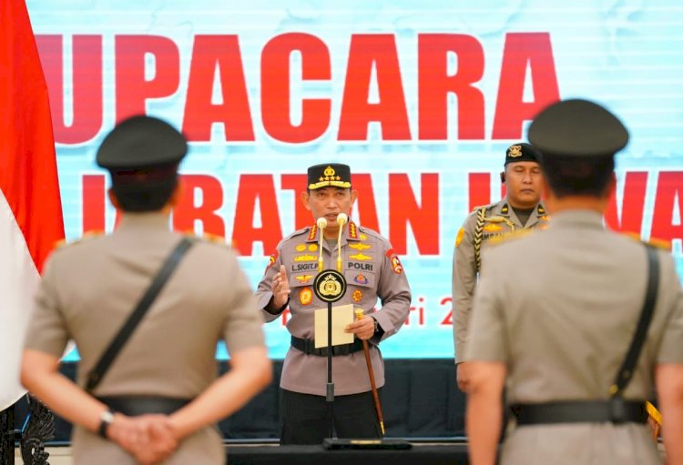 Pimpin Sertijab Irwasum, Kapolri Gelorakan Tingkatkan Kepercayaan Publik