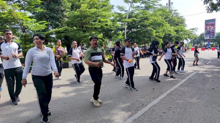 Turut Hadir di Arena CFD, Inilah Cara Anggota Polresta Kupang Kota Menjaga Tubuh Tetap Sehat dan Bugar.