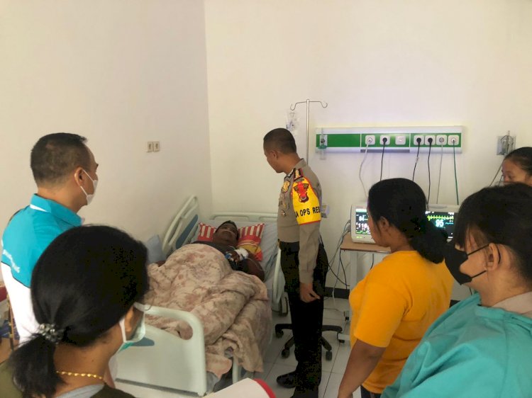 Empati Terhadap Anggota, Kapolresta Kupang Kota Kunjungi Rumah Sakit Bhayangkara Kupang.