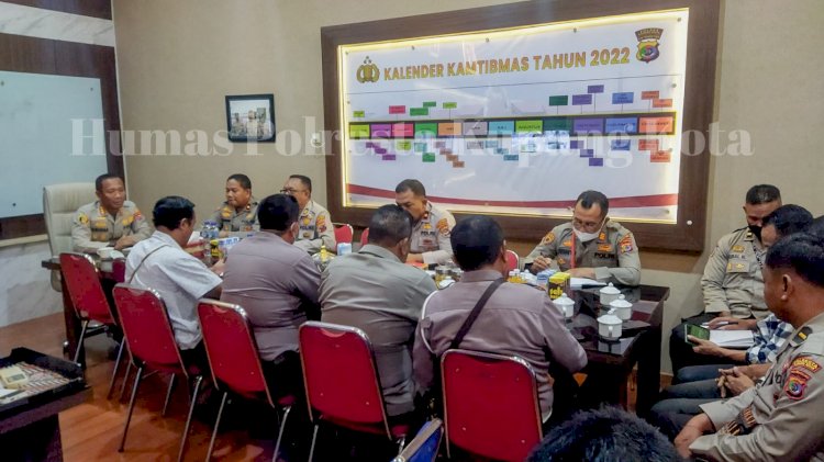 Rapat Anev Bersama Seluruh Perwira, Kapolresta Ucapkan Terima Kasih Atas Pelaksanaan Operasi Terpusat Kepolisian.
