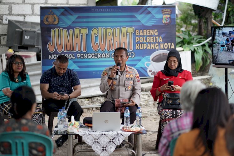 Jumat Curhat Guna Mendengar Keluhan Warga, Kapolresta Kupang Kota Juga Gandeng Dinas Kesehatan Sosialisasi Penanganan Stunting.