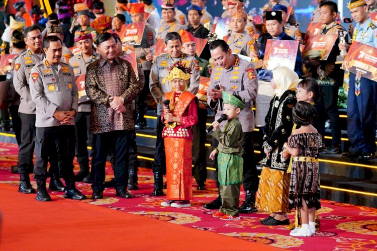 Polisi Jadi Pahlawan di Dongeng Buatan Anak, Kapolri: Tanamkan dan Jadikan Semangat Jadi Lebih Baik