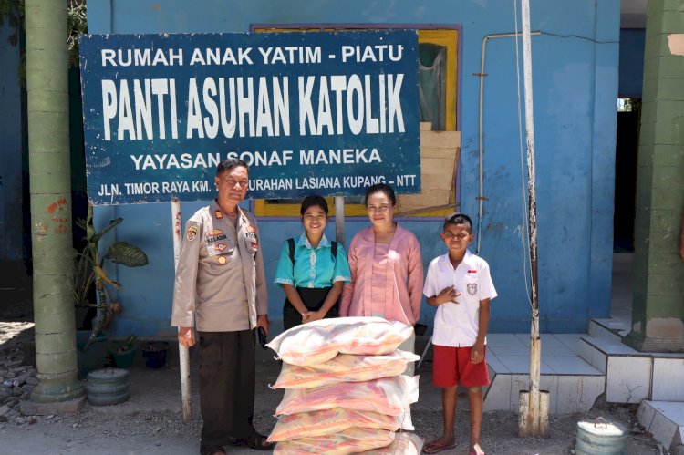 Pemberian Bantuan Sembako, Warga Terima Kasih Atas Kepedulian Dari Polresta Kupang Kota