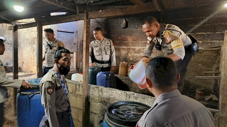 Ratusan Liter Miras Tradisional Disita, Hasil Operasi Pekat Turangga